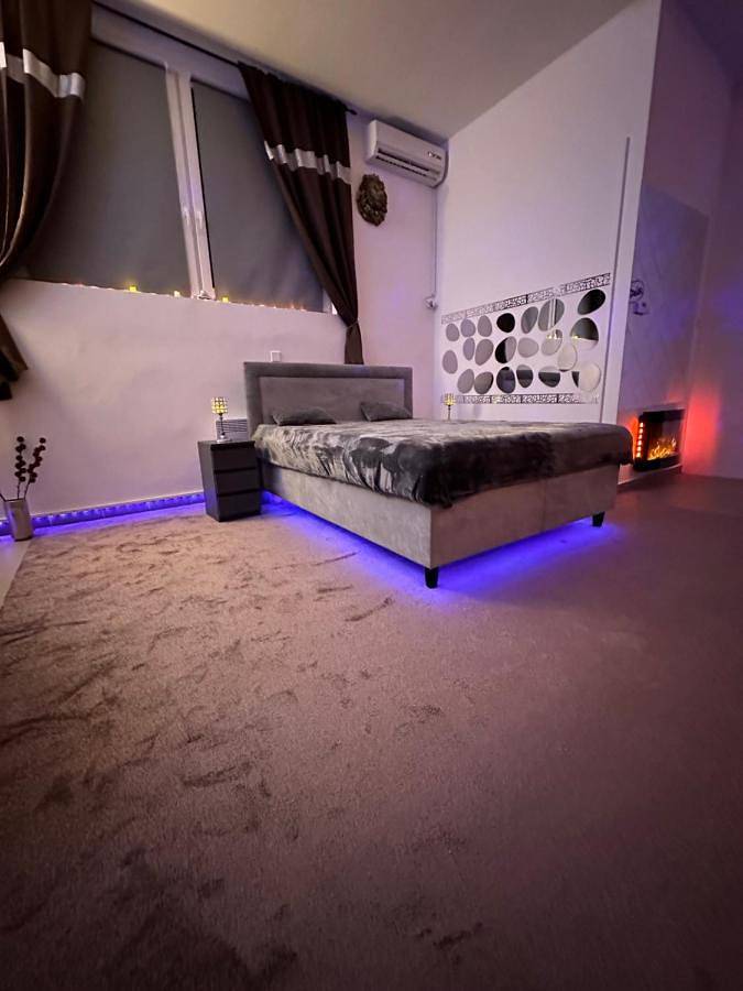 Ferienwohnung für 2 Personen, mit Whirlpool und Sauna in Cheb - 4
