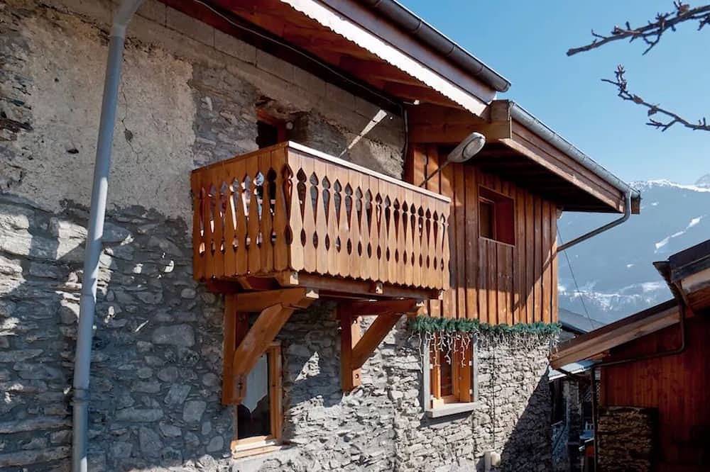 Apartamento entero, Apartamento de pueblo de montaña con vistas a 3 valles in Montagny, Les Trois Vallées