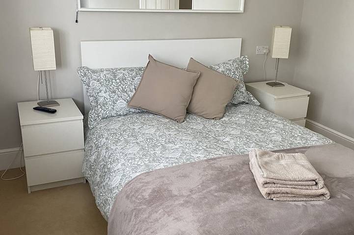 2 bed flat in Sutton (London), London
