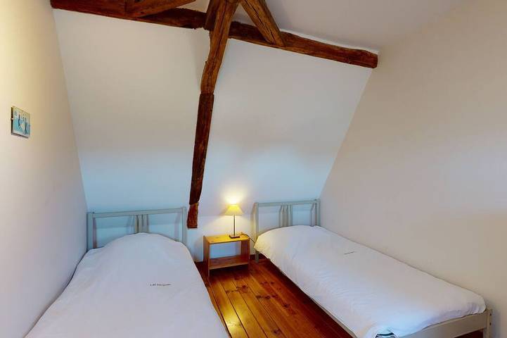 Location de vacances pour 6 personnes, avec terrasse et jardin à Sainte-Foy-de-Longas - 4