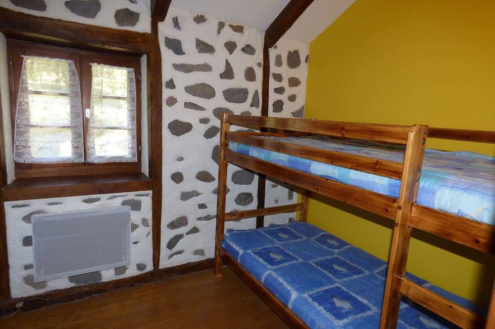 Gite 3* Au Calme Pres D'Aurillac in Saint-Étienne-de-Carlat, Région d'Aurillac