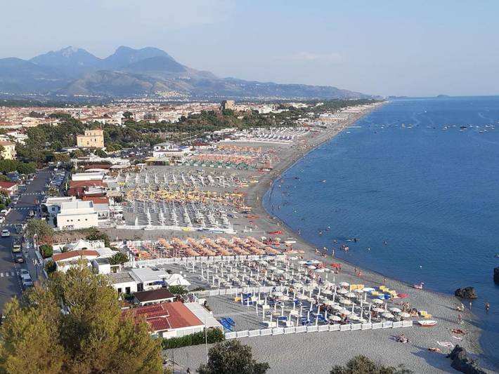 Location de vacances pour 3 personnes, avec balcon et vue à Scalea - 4