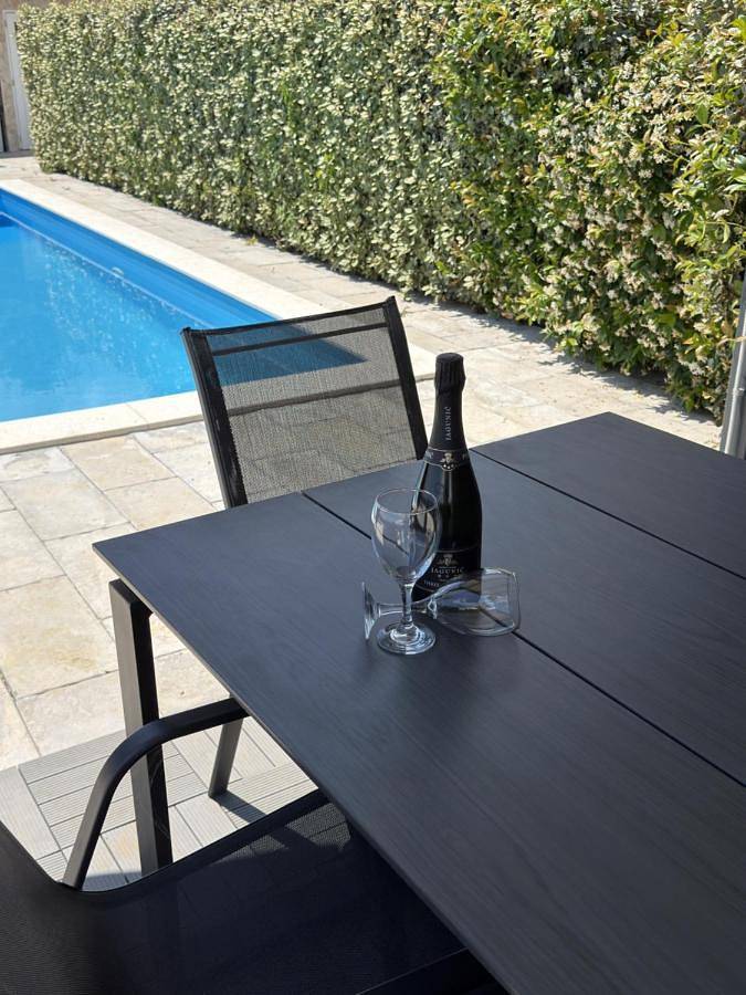 Ganze Wohnung, Apartments Nika with swimming pool and beautiful sea view in Ika, Primorje-Gorski Kotar