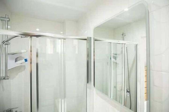 Apartamento entero, Sky-view Hideaway w/ free parking spot in Nicosia, Chipre Sur
