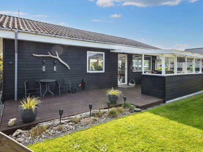 Ferienhaus für 5 Personen, mit Terrasse und Garten in Pøt Strandby