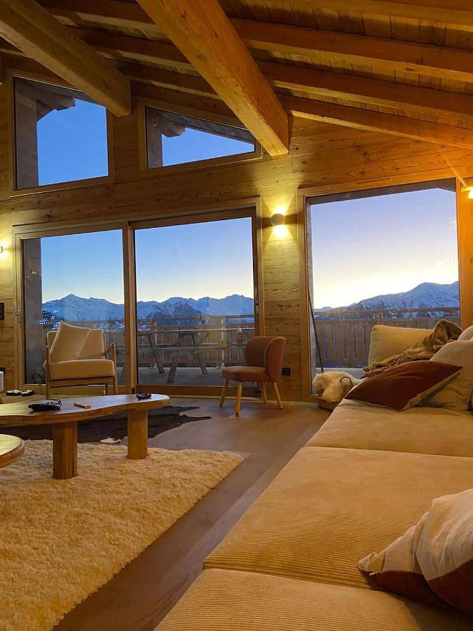 Gîte pour 23 personnes, avec vue et terrasse dans Office De Tourisme La Toussuire - 2