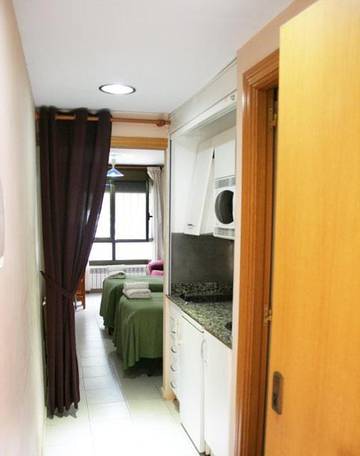 Gîte pour 2 personnes, avec vue et piscine à Mequinenza