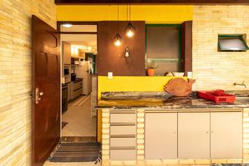 Location de vacances pour 8 personnes, avec jardin, animaux acceptés à Salvador