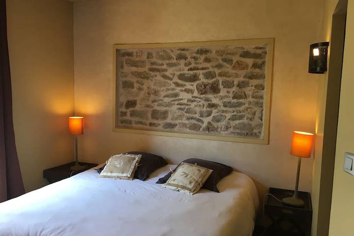 Gîte pour 4 personnes, avec jardin, animaux acceptés à Verrières - 4