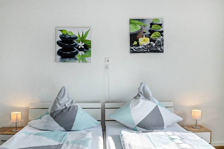 Hel lejlighed, Apartment 'Hewenpanorama 2' with Mountain View, Shared Terrace and Wi-Fi in Engen, Hegau