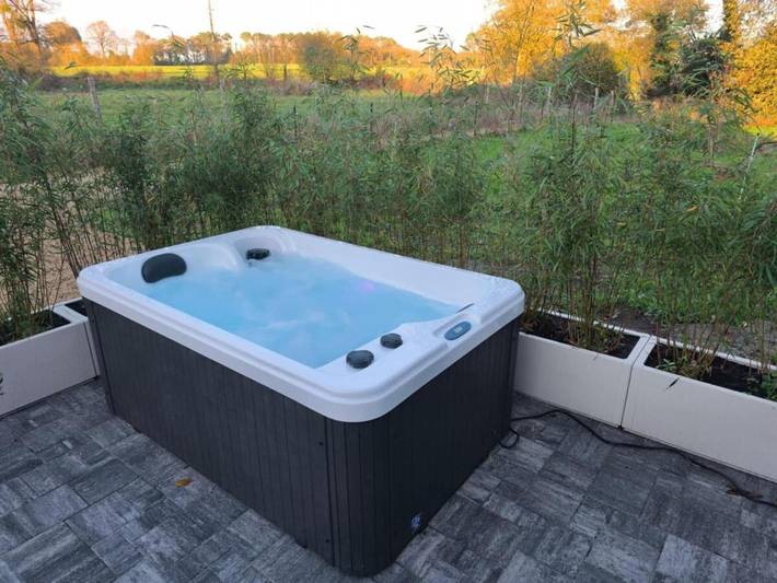 Location de vacances pour 2 personnes, avec terrasse et jacuzzi à Plumergat - 4