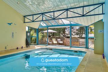 Gîte pour 10 personnes, avec piscine ainsi que jardin et terrasse à Notre-Dame-de-Riez