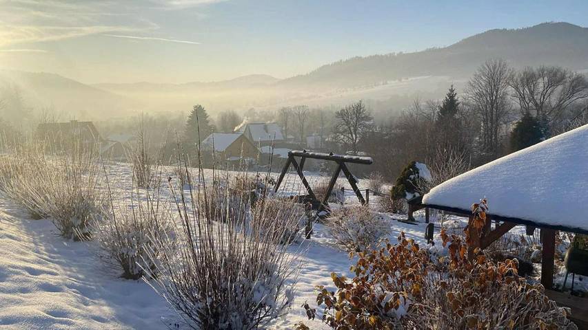 Pokój gościnny dla 4 osób, z ogród i widok oraz balkon i basen w Kamesznica