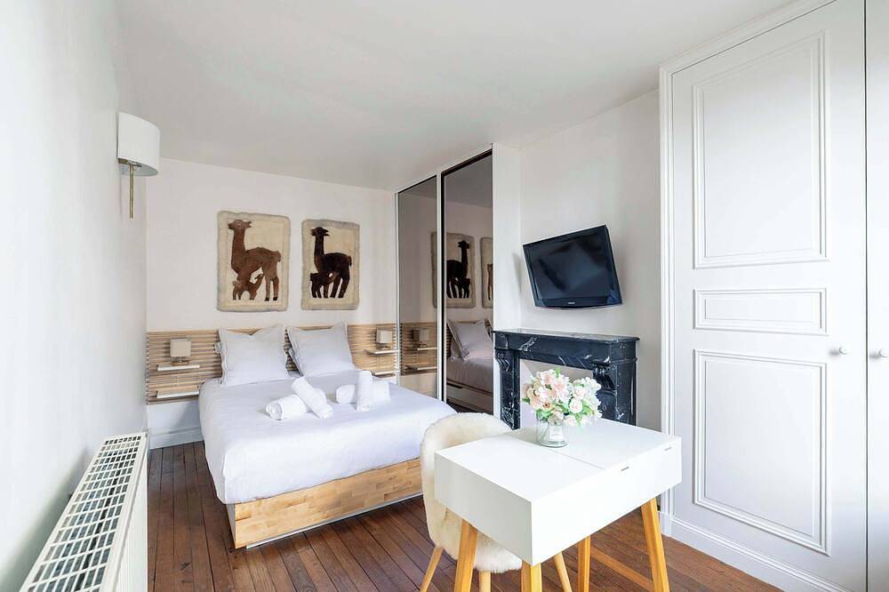 Apartamento entero, Two bedroom at 25 mn from Paris in Le Raincy, Sena-Saint Denis