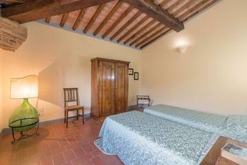 Villa Con Piscina per 4 Persone in San Gimignano, Siena e dintorni, Foto 4