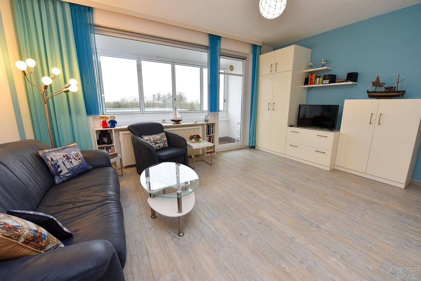 Geheel appartement, Komfortable Ferienwohnung mit Balkon und Pool direkt am Strand in Cuxhaven Döse in Döse, Cuxhaven
