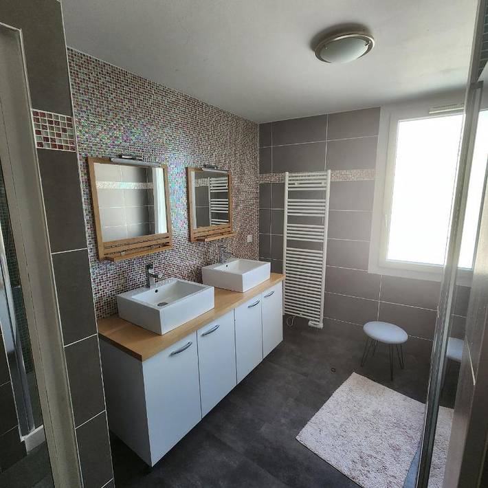 Gîte pour 17 personnes, avec jacuzzi ainsi que balcon et sauna à Pau - 4