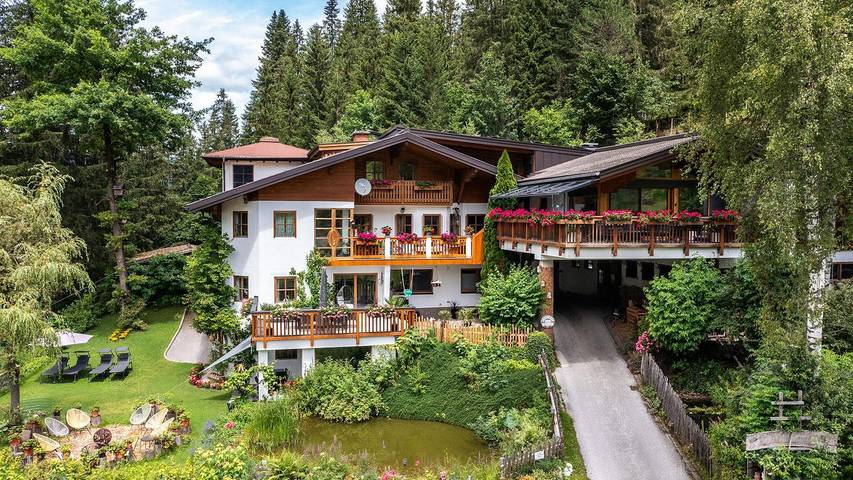 Hütte für 3 Personen, mit Terrasse und Sauna, kinderfreundlich in Wagrain