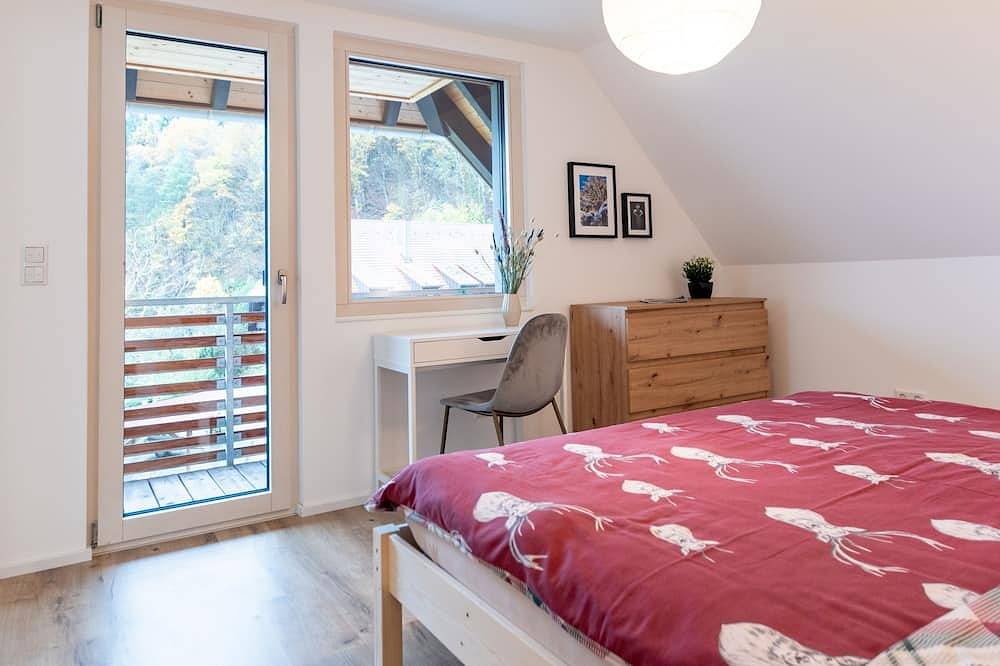 Ganze Wohnung, Ferienwohnung  Hohenlochen 130qm mit Whirlpool und Fassauna, 3 Schlafzimmer für max. 6 Personen in Hausach, Kinzigtal