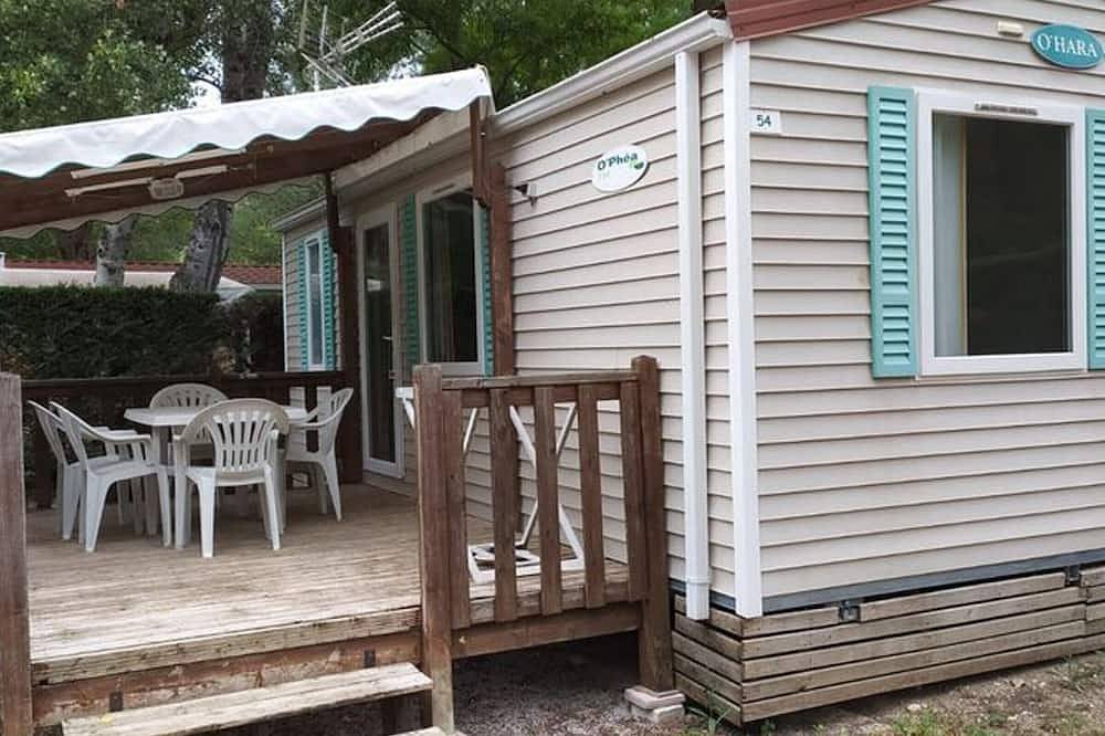 Mobile home in Saint-Maime with terrace in Saint-Maime, Parc naturel régional du Luberon