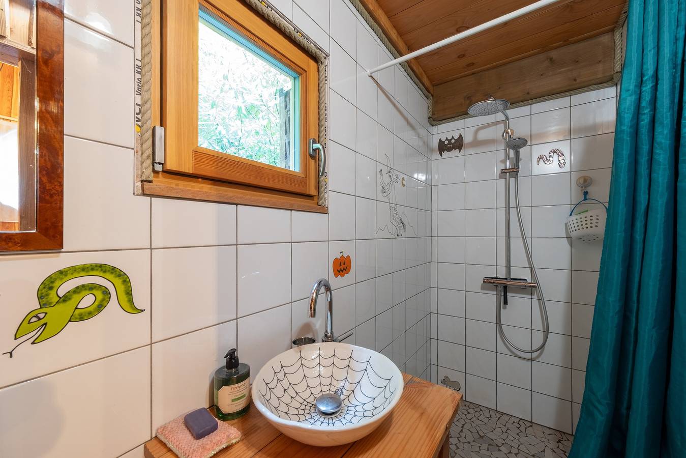 Chalet voor Twee met Privéterras, Tuin, Wi-Fi, Vissen en Wandelen bij Épinal, foto 14