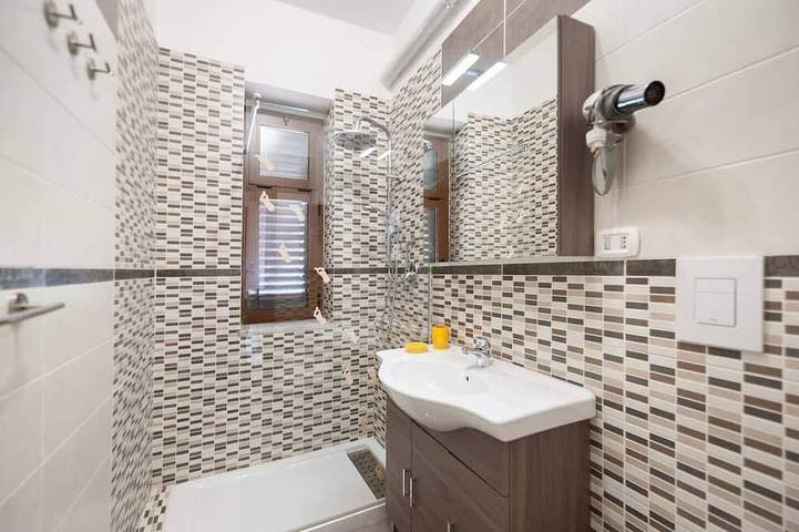 Apartamento entero, Attinia - Villa Martina Mare in Spiaggia sotto la torre, Casal Velino