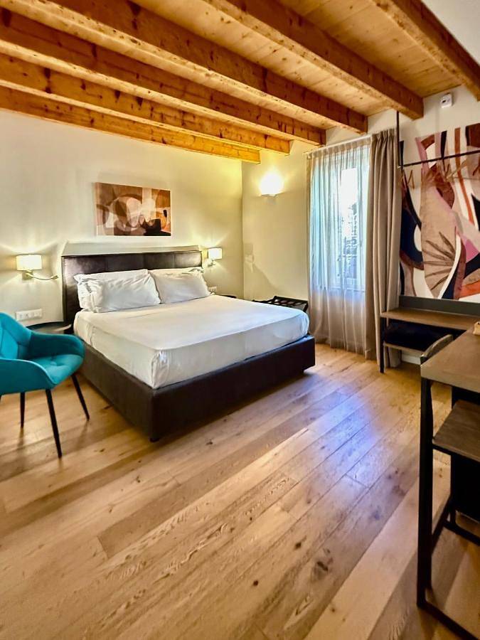 B&b per 2 persone, con giardino e panorama a Desenzano del Garda