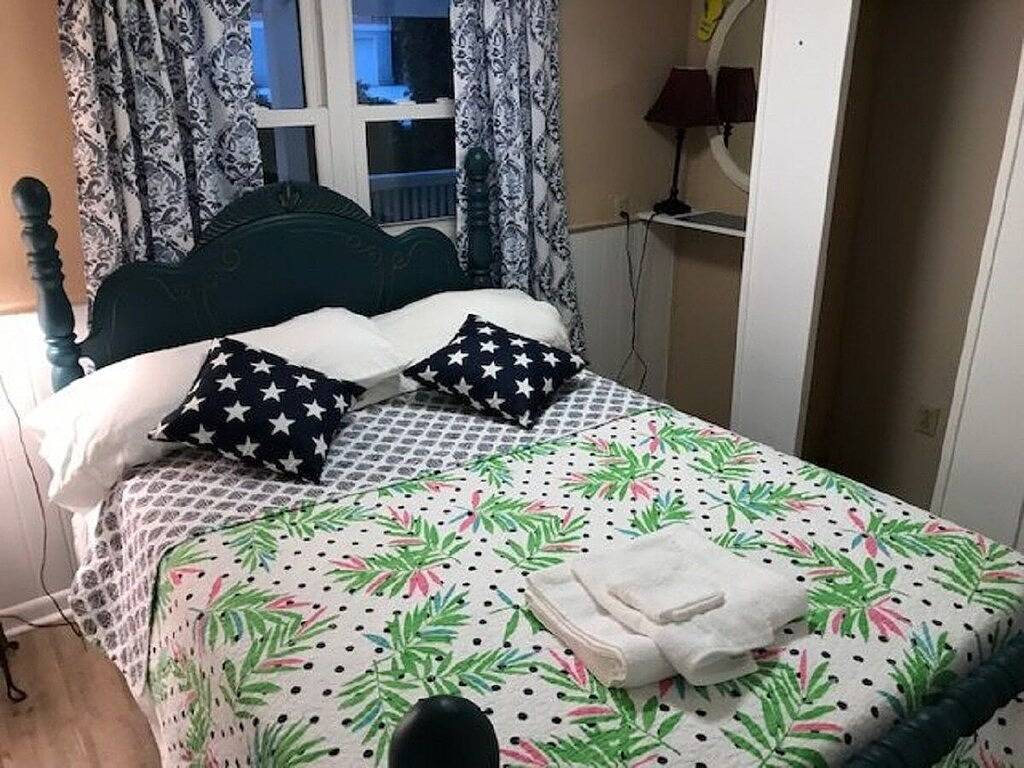 Beach House Steps to the Ocean. 3/2 Pet Friendly Parking for 2 Xfinity Internet in Tybee Island, Chatham County