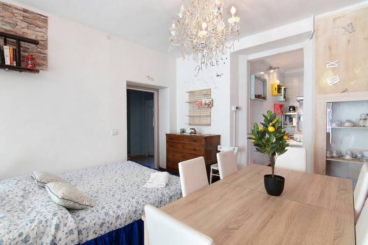 Apartamento inteiro, Apartamento 'Mary House 2' com vista para a montanha e acesso Wi-Fi in Torchione-Moia, Albosaggia