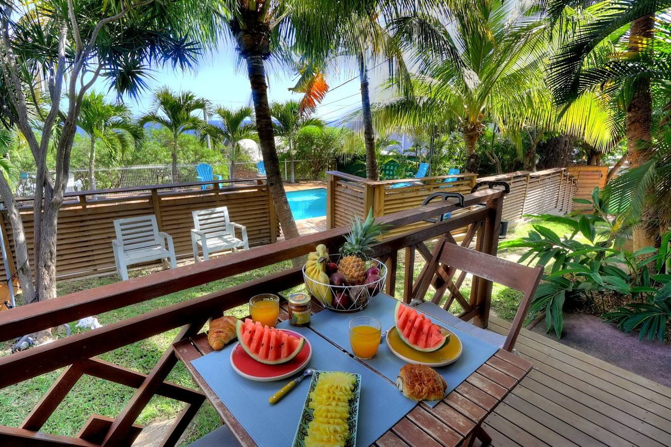 Studio entier, Studio Le Paille en Queue aux Nids d'Elo vue mer, piscine au sel in Saint-Leu, Île de la Réunion
