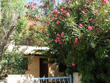 Gîte pour 6 personnes, avec jardin à Les Salles-sur-Verdon