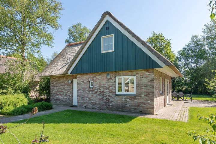 Villa für 8 Personen, mit Terrasse und Kinderpool sowie Garten - 1