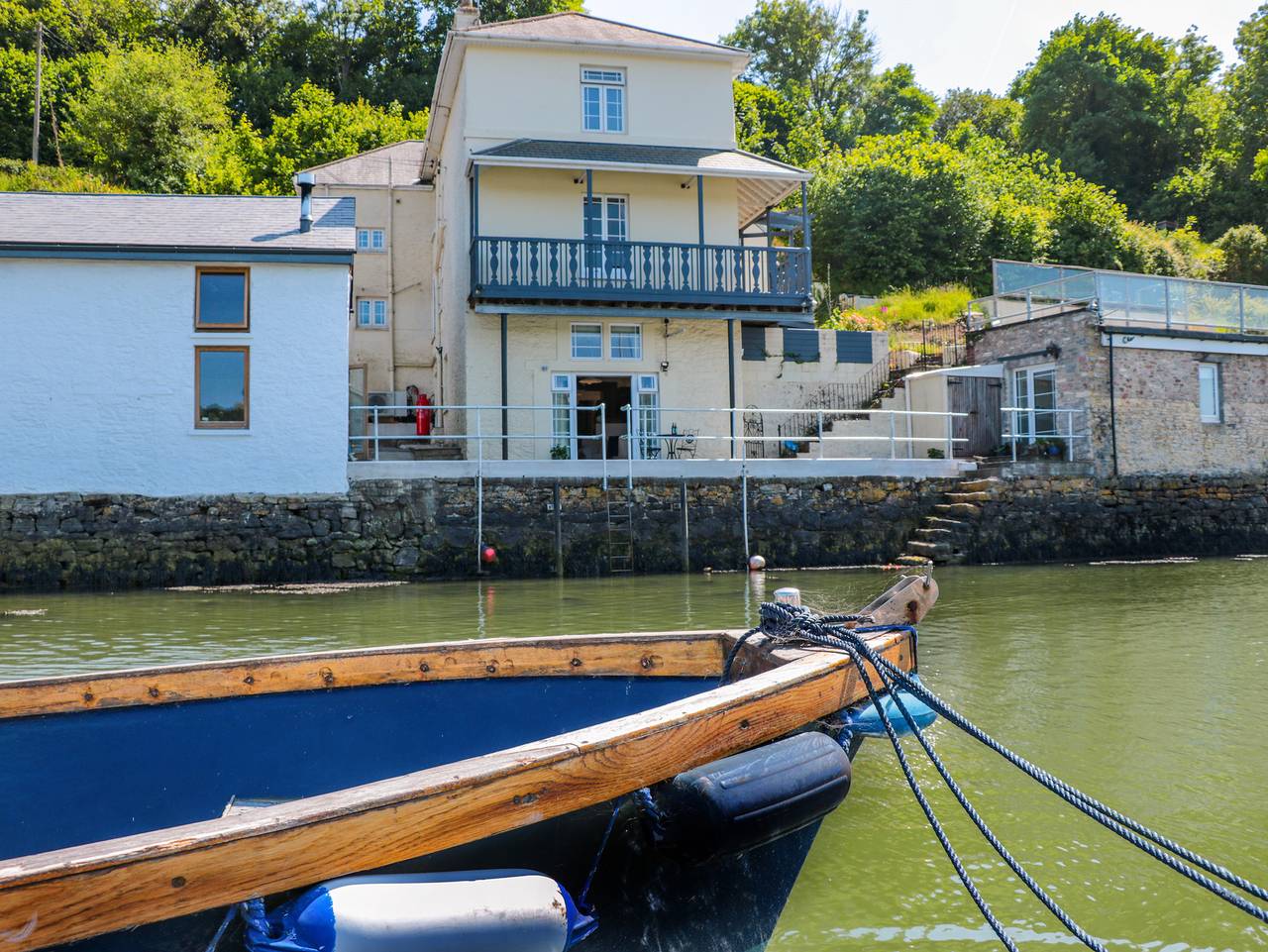 Entire apartment, Shipwrights in Kingswear, Devon