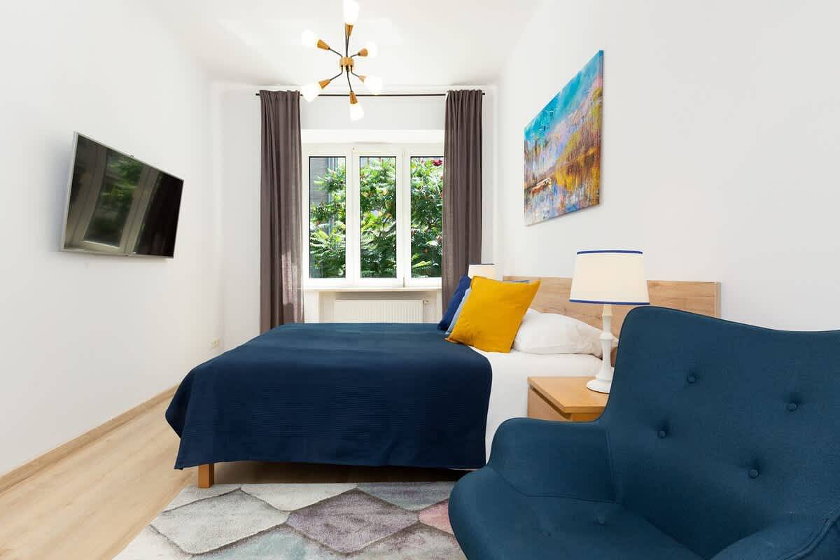 Geheel vakantieappartement, Stylish Studio in Mokotow | Close to Metro and Parks in Mokotów (Warschau), Warschau