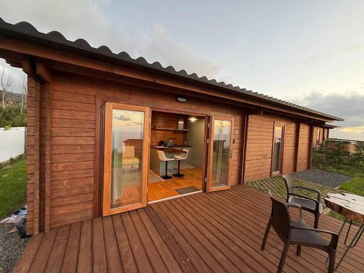 Gîte pour 2 personnes, avec balcon et jardin à Ponta Do Pargo