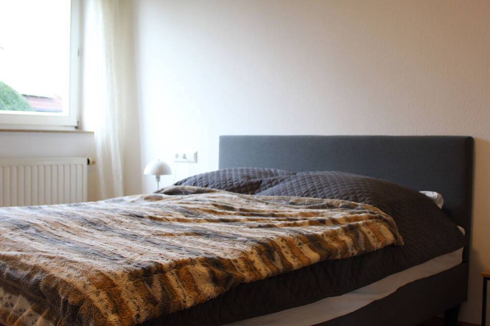 Ganze Wohnung, Zwei Zimmer Wohnung in Heidenheim, Stuttgart Region