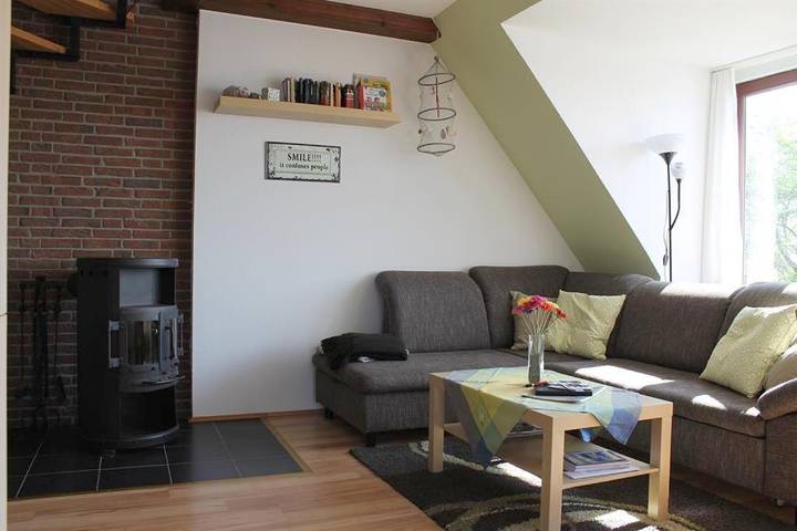 Ferienwohnung für 3 Personen, mit Terrasse und Garten sowie Ausblick in Tümlauer Koog