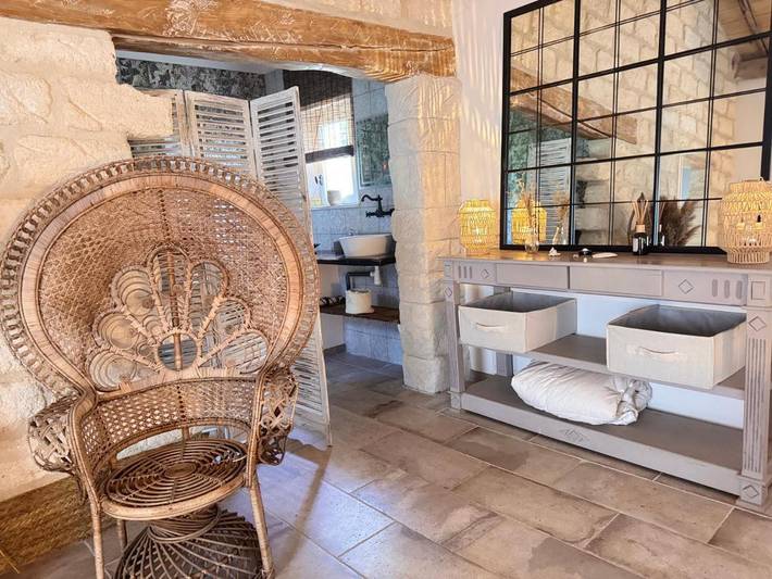 Location de vacances pour 2 personnes, avec vue ainsi que piscine et jardin, animaux acceptés dans Gallician - 3