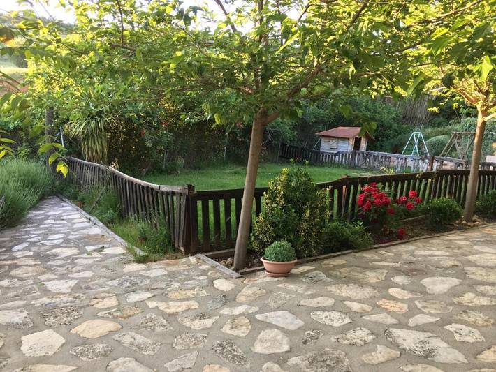 Casa rural con piscina para 4 personas, con piscina además de jacuzzi y jardín, Se admiten mascotas en Sierra de Alcaraz - 2