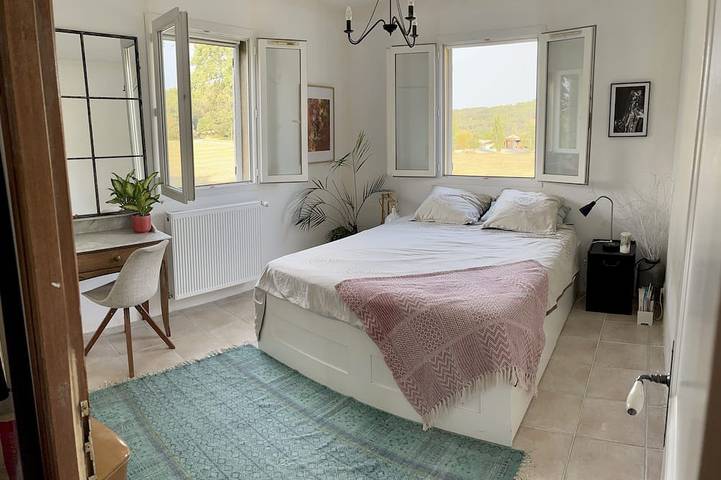 Villa familiale paisible avec vue et piscine à Aix-en-Provence in Meyreuil, Côte méditerranéenne (France)