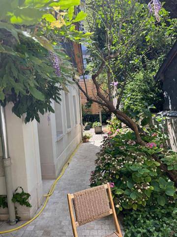 Chambre d’hôte pour 4 personnes, avec Terrasse et Jardin