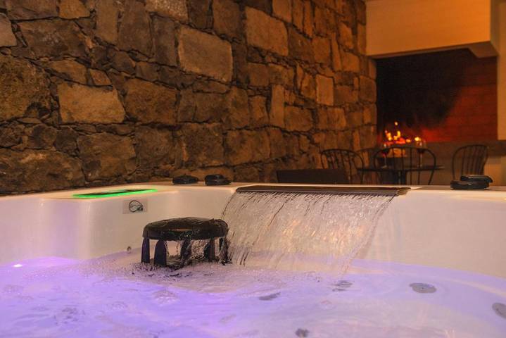 Location de vacances pour 4 personnes, avec jardin ainsi que terrasse et vue dans Furnas - 2