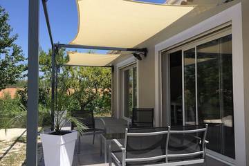 Gîte pour 4 personnes, avec jardin et terrasse, animaux acceptés à Châteaurenard