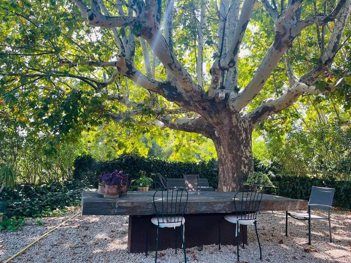 Location de vacances pour 4 personnes, avec jardin ainsi que vue et piscine à Puyvert - 3