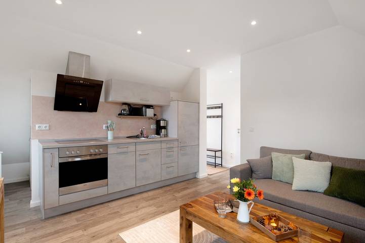Appartement entier, Appartement 'Haus Kirchenblick' avec terrasse privée, jardin commun et Wi-Fi in Kalkhorst, Mecklembourg-du-Nord-Ouest