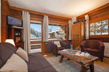 Hütte für 4 Personen, mit Pool und Balkon, kinderfreundlich in Chamonix