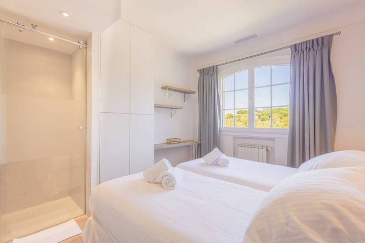 Villa pour 18 personnes, avec balcon et jardin dans Gigaro - 4