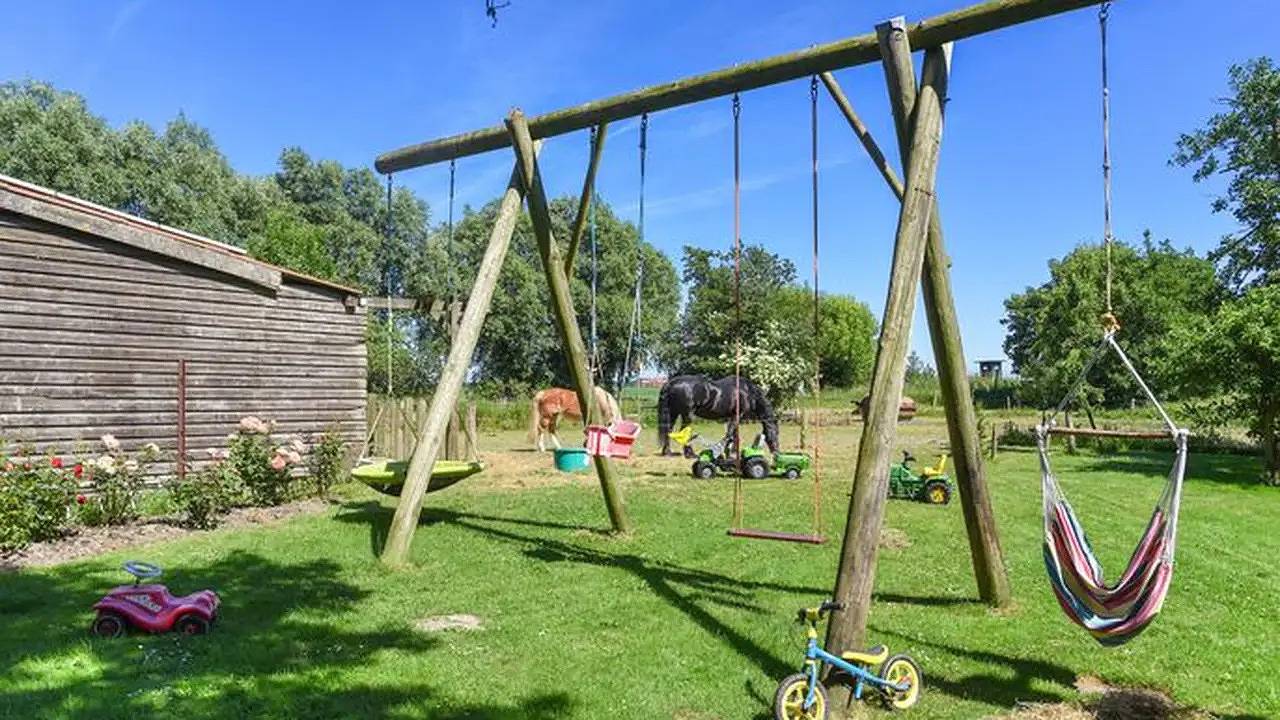 Ganze Ferienwohnung, Ferienwohnung für 4 Personen (65 m²) in Westbense in Esens, Landkreis Wittmund