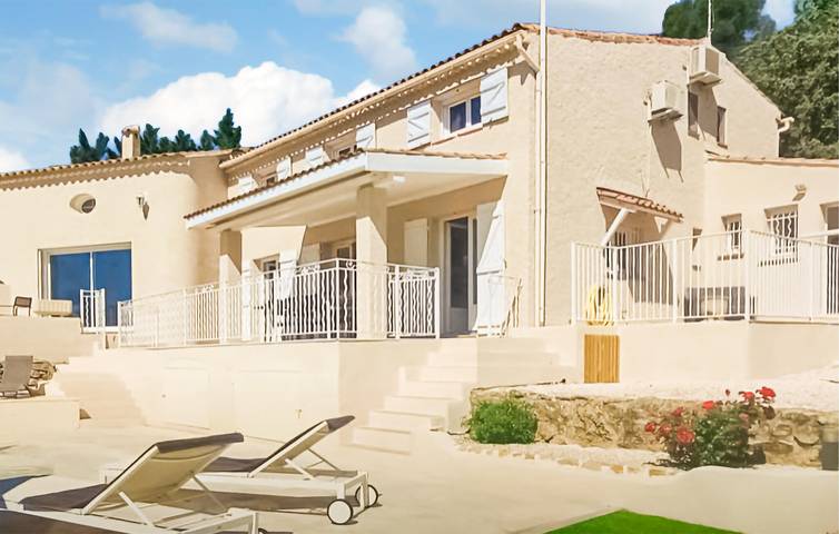 Retiro junto a la piscina con aparcamiento e Internet in Sainte-Anastasie-sur-Issole, Costa mediterránea (Francia)