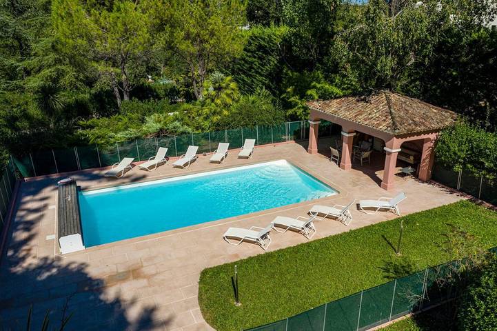 Location de vacances pour 10 personnes, avec terrasse et jardin à Draguignan - 2